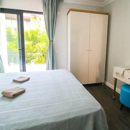 Pera Homestay *
