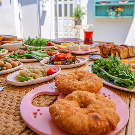 Pera * Kaş