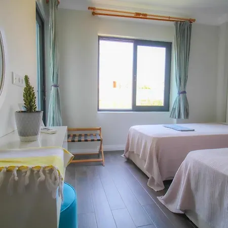 Pera * Kaş